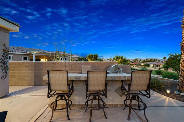 81297 Cantor Court, La Quinta CA: https://media.crmls.org/mediaz/68c96056-3473-42d7-a101-77fe938e5f32.jpg