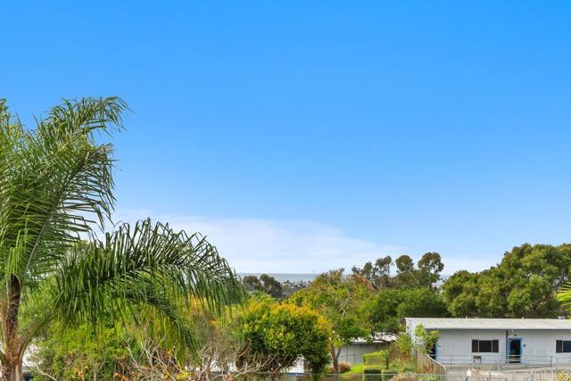 Detail Gallery Image 36 of 46 For 2725 Morning Glory Ln, Carlsbad,  CA 92008 - 3 Beds | 2 Baths