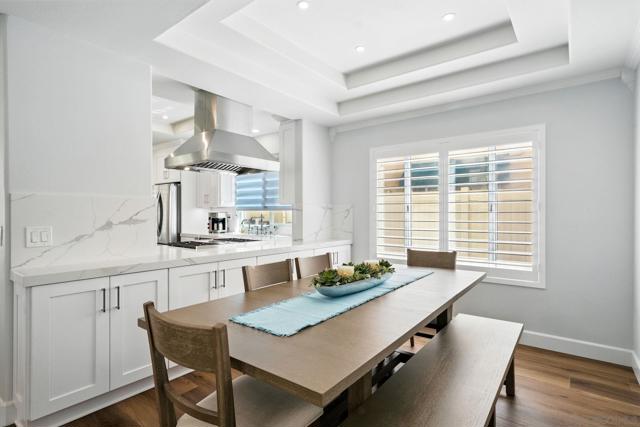 12135 Via San Loreno, San Diego CA: https://media.crmls.org/mediaz/68c99654-ed21-4a7c-8801-a90bfd45f6df.jpg