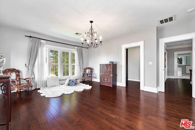 136 Fremont Place, Los Angeles CA: https://media.crmls.org/mediaz/68c9a711-a569-4e8f-9a19-df387453a0e1.jpg