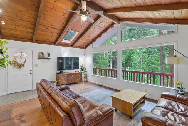 354 Lenore Way, Felton CA: https://media.crmls.org/mediaz/68c9f2aa-931d-477a-86cc-b2cb845453aa.jpg