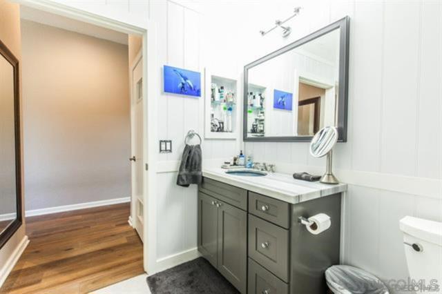 687 S Coast Highway, Encinitas CA: https://media.crmls.org/mediaz/68ca7718-04a4-4775-a05b-49a04c985527.jpg