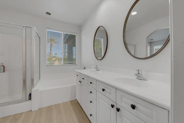 43820 Cape Cod Court, Indio CA: https://media.crmls.org/mediaz/68ca9ed9-f915-4e5f-a06f-06973b4abce1.jpg