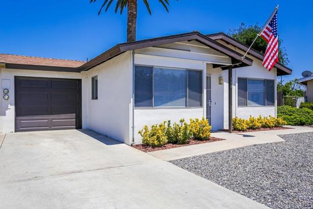 Detail Gallery Image 1 of 1 For 118 Farland Pl, Escondido,  CA 92027 - 2 Beds | 1 Baths