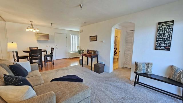 5252 Orange Ave, San Diego CA: https://media.crmls.org/mediaz/68cb8e1a-c17e-4c22-970b-5e23220b2eb8.jpg