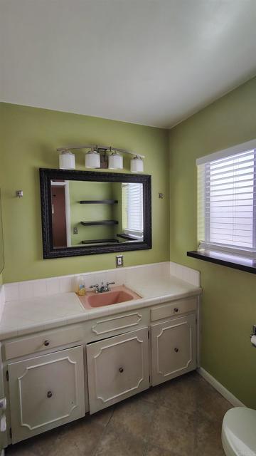 648 Cedar Street, El Cajon CA: https://media.crmls.org/mediaz/68cb9cad-0b0d-4bf1-a298-974e7b09fb1b.jpg