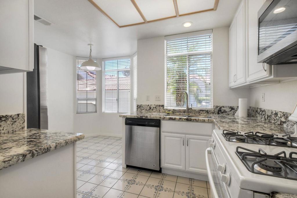3375 Genoa Way - photo 13