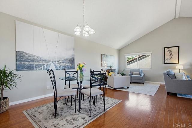 Detail Gallery Image 4 of 46 For 17347 Plaza Maria, San Diego,  CA 92128 - 2 Beds | 2 Baths