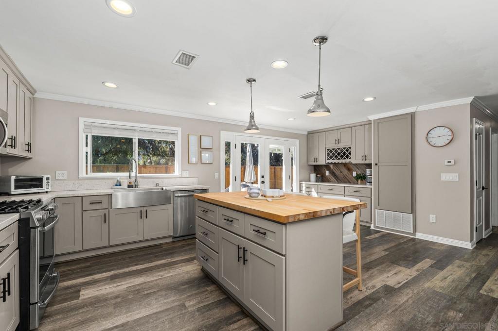 68Cee0Dd 2B48 4Abe Af9C Ef2Fad048199 8347 Carlton Oaks Dr., Santee, Ca 92071 &Lt;Span Style='BackgroundColor:transparent;Padding:0Px;'&Gt; &Lt;Small&Gt; &Lt;I&Gt; &Lt;/I&Gt; &Lt;/Small&Gt;&Lt;/Span&Gt;