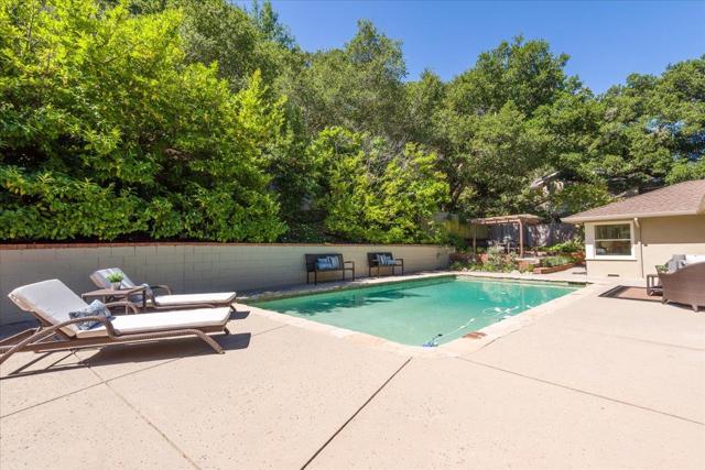 2841 Canyon Road, Burlingame CA: https://media.crmls.org/mediaz/68cf9ef1-2073-475c-b74a-be781627f615.jpg
