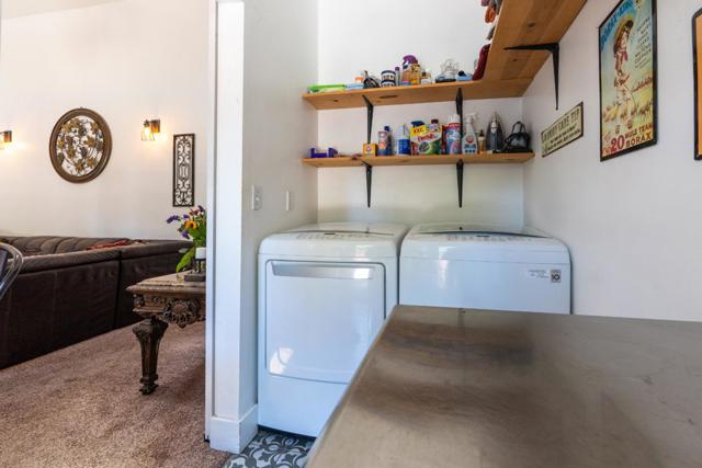 2165 Cox Road, Aptos CA: https://media.crmls.org/mediaz/68d02a7d-690b-42bd-bee4-e861cdb7c2a6.jpg