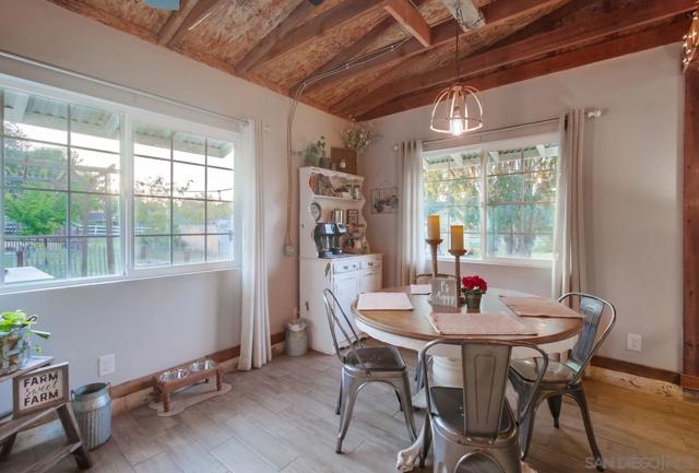 17048 Handlebar Rd, Ramona CA: https://media.crmls.org/mediaz/68d10dca-ce42-40f0-b8cd-dc05efdaf0c2.jpg