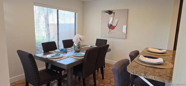 8995 Via Andar, San Diego CA: https://media.crmls.org/mediaz/68d11ec1-0ebf-42e9-ac3c-b1f3ec0d29a4.jpg