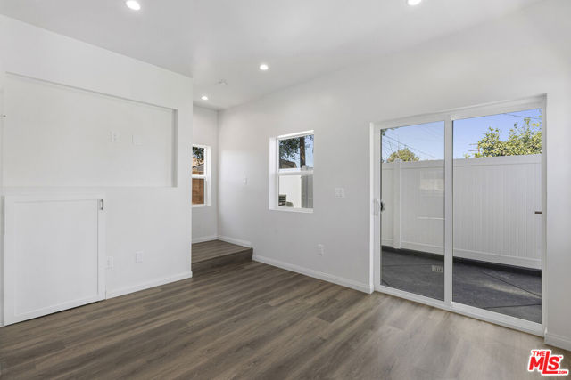 7313 Kentland Avenue, West Hills CA: https://media.crmls.org/mediaz/68d17efc-6b48-4538-a78c-824218bdcef5.jpg