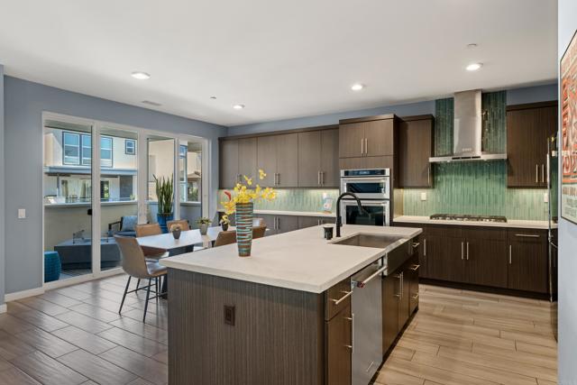 Detail Gallery Image 9 of 33 For 8355 Summit Way, San Diego,  CA 92108 - 3 Beds | 3/1 Baths