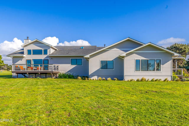 Detail Gallery Image 2 of 42 For 19251 Monterey Ave, Fort Bragg,  CA 95437 - 3 Beds | 3 Baths