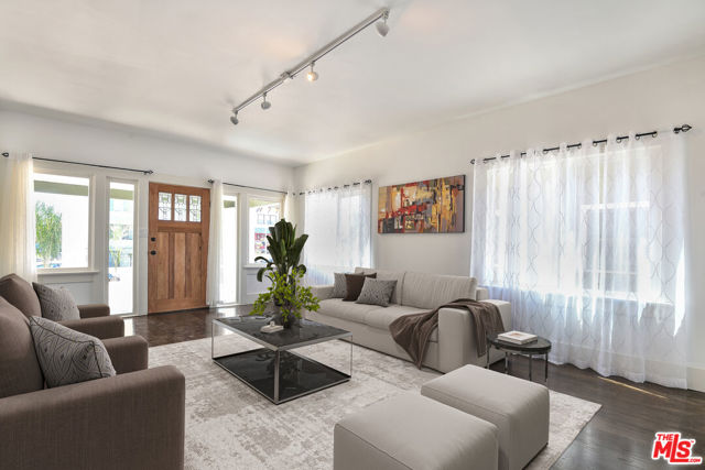 2945 Van Buren Place, Los Angeles CA: https://media.crmls.org/mediaz/68d2c6ca-4dd3-4839-9430-2ded5dd0b4c7.jpg