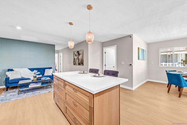 1401 El Norte Pkwy, San Marcos CA: https://media.crmls.org/mediaz/68d2c7c9-d779-43d5-8452-ba1a94caf2e9.jpg
