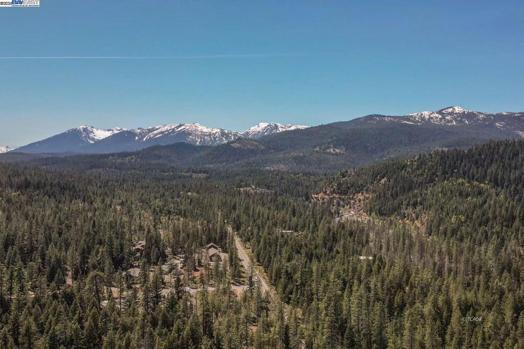 https://media.crmls.org/mediaz/68d4601b-8c9e-492f-b1a3-574d117fc4c8.jpg?preset=X-Large