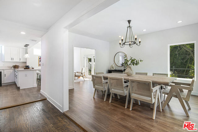 8155 Willow Glen Road, Los Angeles CA: https://media.crmls.org/mediaz/68d4df0f-f8fb-4b54-807b-adf44f0c0f31.jpg