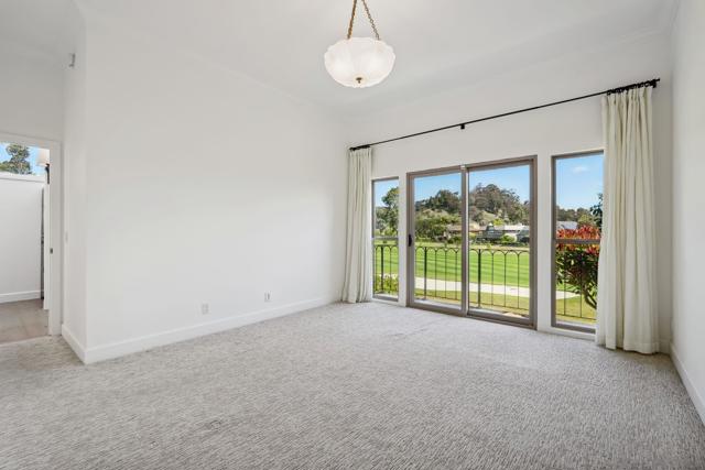 211 Via Osuna, Rancho Santa Fe CA: https://media.crmls.org/mediaz/68d6cc9e-de43-4193-b28e-01e3bc7d5715.jpg