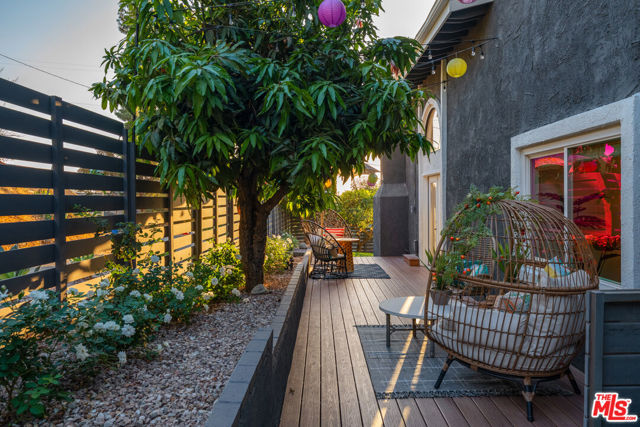 2603 Crestmoore Place, Los Angeles CA: https://media.crmls.org/mediaz/68d6ec6b-a251-4552-ae5c-bc654933ffaa.jpg