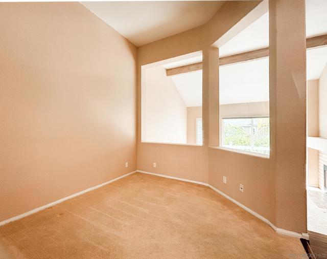 8585 Via Mallorca, La Jolla CA: https://media.crmls.org/mediaz/68d7242a-fad5-4667-bac8-53288e7cddb7.jpg