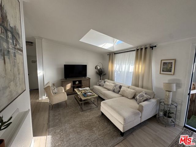 105 Prince Lane, Santa Ana CA: https://media.crmls.org/mediaz/68d790e2-1f3f-4a04-87bc-a6c6c0b46078.jpg