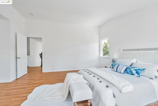 1261 King Loop, Tracy CA: https://media.crmls.org/mediaz/68d7a846-682a-45be-85a5-8f8e6fa46c7b.jpg