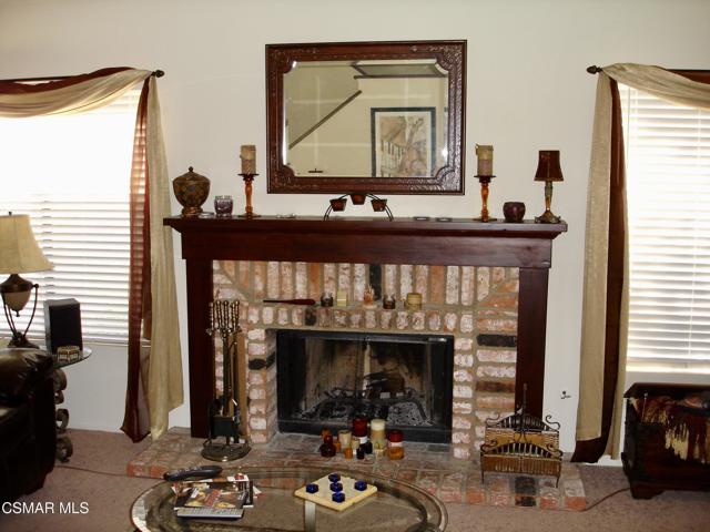15503 Dracena Avenue, Moorpark CA: https://media.crmls.org/mediaz/68d8bd68-44c7-4d59-81e7-4ec09ad6ded9.jpg