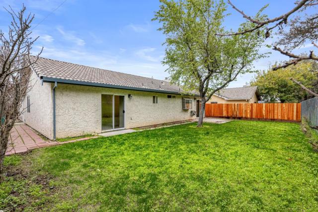 46315 Pine Meadow Drive, King City CA: https://media.crmls.org/mediaz/68d95118-4061-4ca4-a0c4-08416f0dacf9.jpg