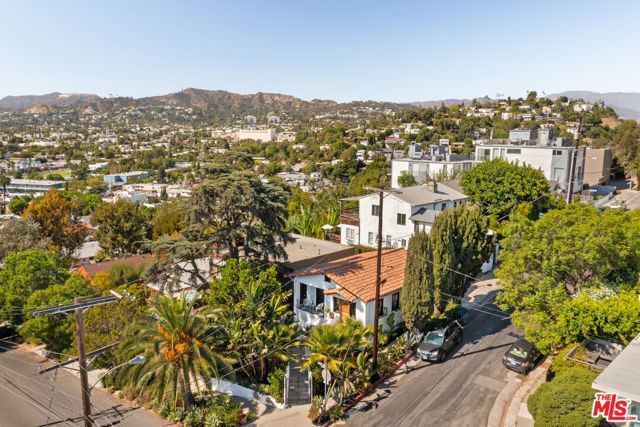 3801 Effie Street, Los Angeles CA: https://media.crmls.org/mediaz/68d981a3-30b6-434f-a994-2c2a98a2ce21.jpg