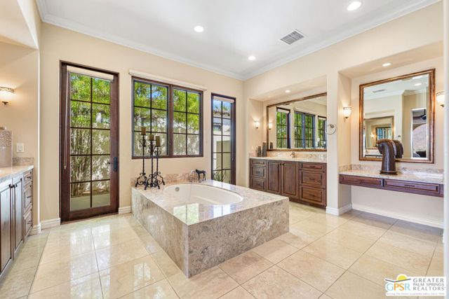 25 Santa Rosa Mountain Lane, Rancho Mirage, CA 92270