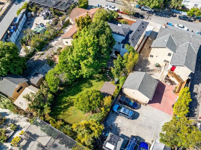 231 S Idaho Street, San Mateo CA: https://media.crmls.org/mediaz/68db1926-04be-476f-9b8a-6f604bb8f378.jpg