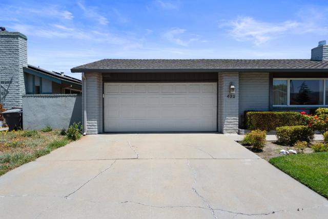 422 Shelley Way, Salinas CA: https://media.crmls.org/mediaz/68dc36ea-428f-46a0-9391-fbccb9724d91.jpg