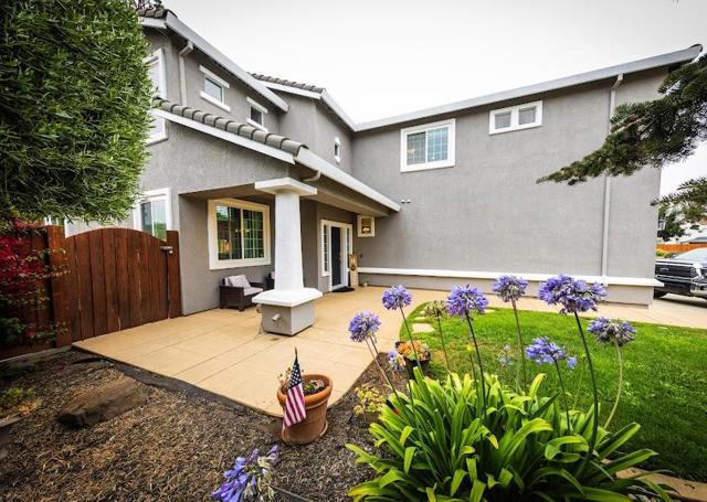 1018 Melville Street, Salinas CA: https://media.crmls.org/mediaz/68dcc9a4-e21b-41ce-b898-7655de58ac21.jpg