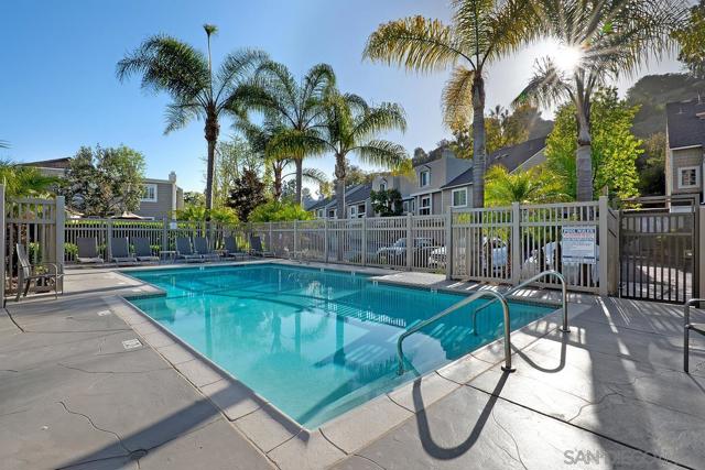 3762 Balboa Terrace Unit B, San Diego CA: https://media.crmls.org/mediaz/68dd2d32-a7c4-417c-b351-56b1f69dac19.jpg