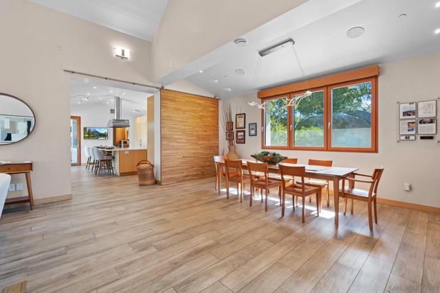 20385 Rancho Villa Rd, Ramona CA: https://media.crmls.org/mediaz/68dd423e-201e-400f-8c5a-9749756428f0.jpg