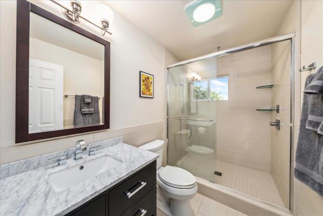 24805 Corte Poco, Salinas CA: https://media.crmls.org/mediaz/68dda6be-1656-4d63-b816-965b8c097c3d.jpg