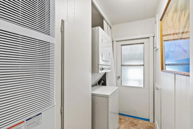 1555 Merrill Street, Santa Cruz CA: https://media.crmls.org/mediaz/68ddac07-8705-472d-bfd6-d3fd6ad6accc.jpg