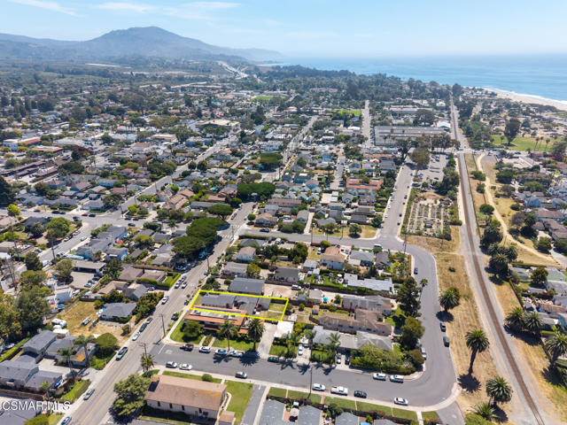 4727 7th Street, Carpinteria CA: https://media.crmls.org/mediaz/68df0741-aaf5-4ec1-9b6d-c3b76f3b6204.jpg