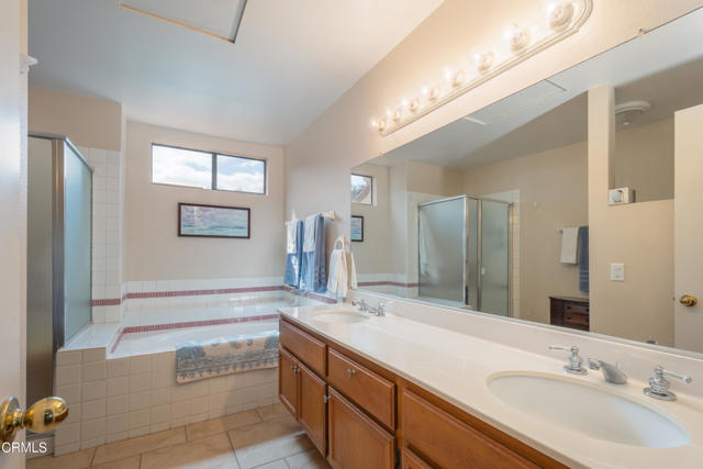 Detail Gallery Image 21 of 29 For 1356 El Lazo Ct, Camarillo,  CA 93012 - 2 Beds | 2 Baths