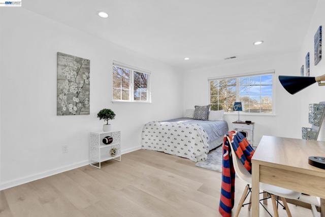 Image 34 of 43 For 1532 Kooser Rd