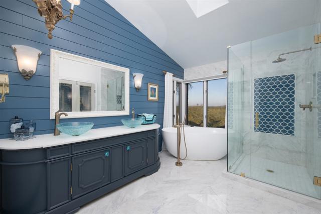 Detail Gallery Image 21 of 63 For 10737 Birch Bluff Ave, San Diego,  CA 92131 - 4 Beds | 3/1 Baths