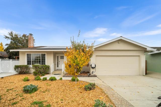184 Sun Blossom Drive, San Jose CA: https://media.crmls.org/mediaz/68e09af8-76da-4f97-bdcf-ac84e3a0a0fd.jpg