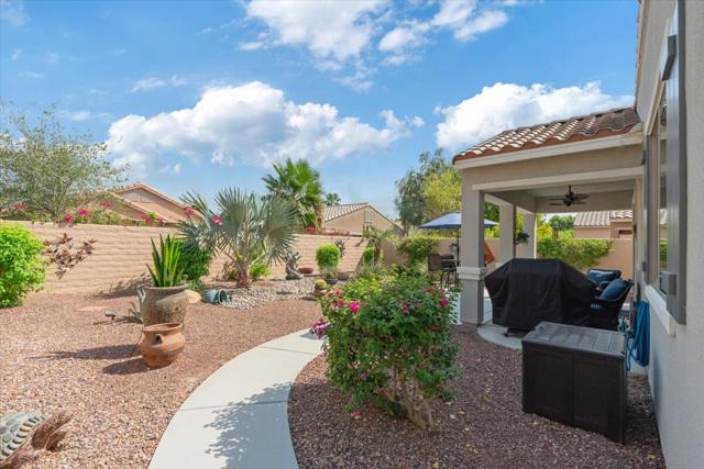 81682 Avenida Celaya, Indio CA: https://media.crmls.org/mediaz/68e2ed3f-9272-49c6-b700-c4bbf2730924.jpg