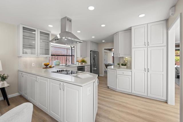 8 Claremont Court, Millbrae CA: https://media.crmls.org/mediaz/68e36316-a173-42a1-b1af-6f85453a0b1c.jpg