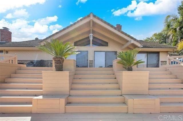 2081 Elevado Road, Vista CA: https://media.crmls.org/mediaz/68e3ae1f-6451-49ca-82ab-08863416c248.jpg