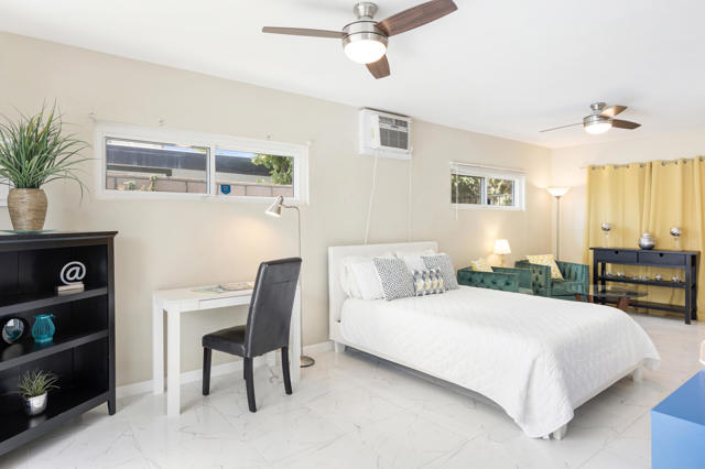 4385 E Paseo Caroleta, Palm Springs, CA 92264