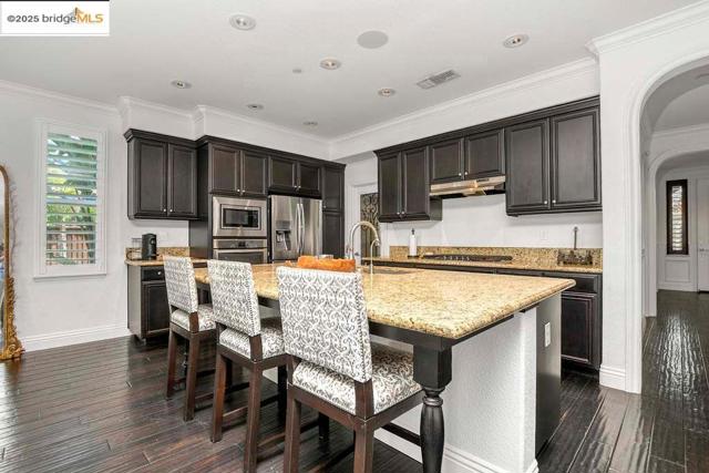 8065 Westport Circle, Discovery Bay CA: https://media.crmls.org/mediaz/68e495a0-388f-460b-9e60-e5f79004785f.jpg